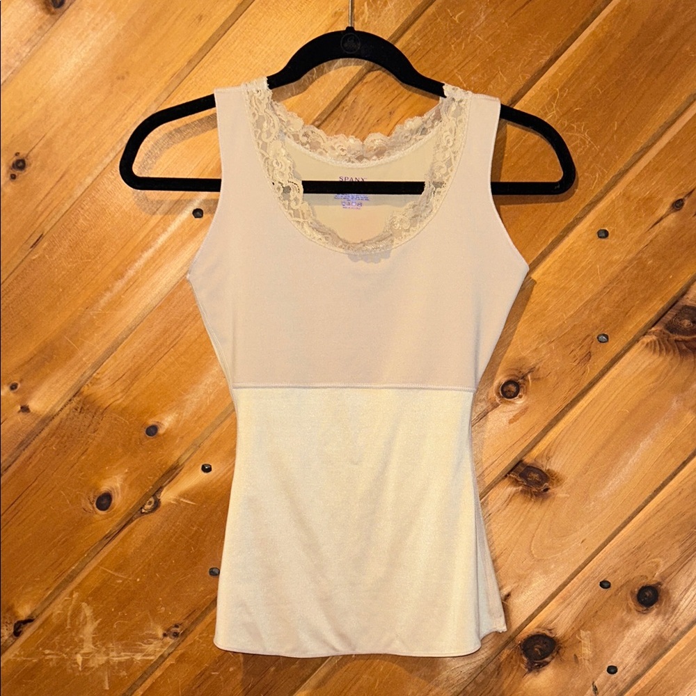 Spanx nude hide n seek shapewear slimming lace trimmed tank top
